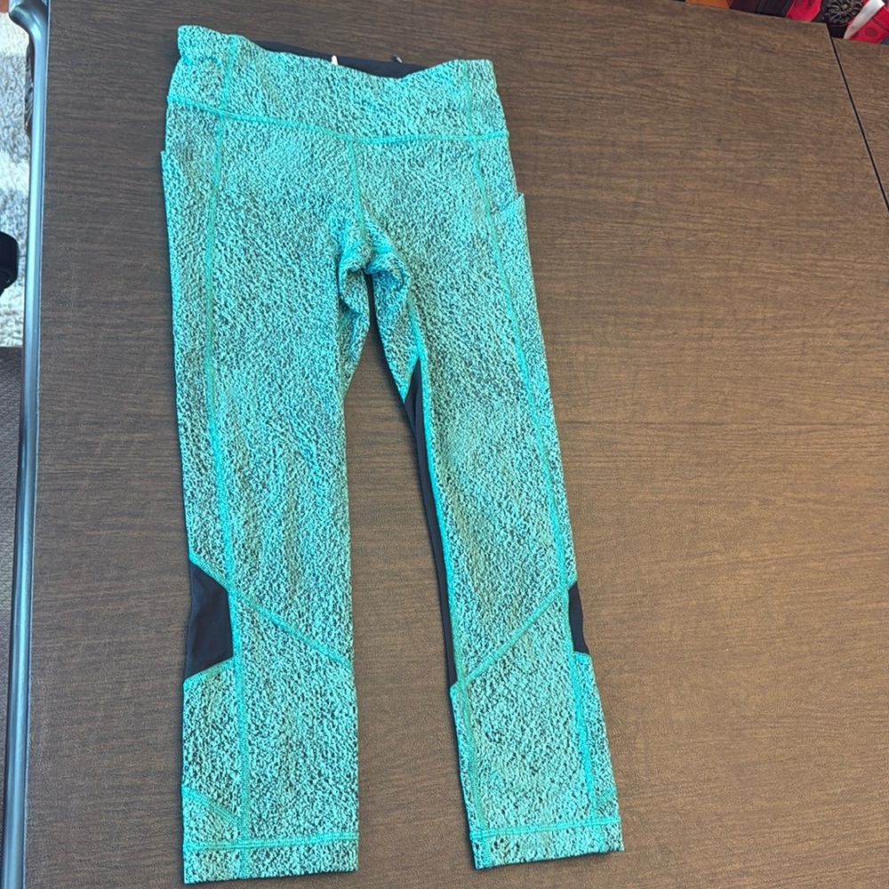 lululemon pace rival crop size 4